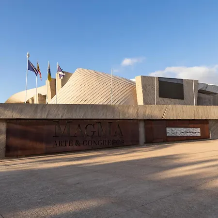 Ponderosa With Pool & View, 124 アデヘ